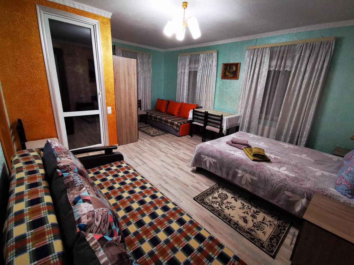Hotel Міні Квартал Yahotyn Exterior foto